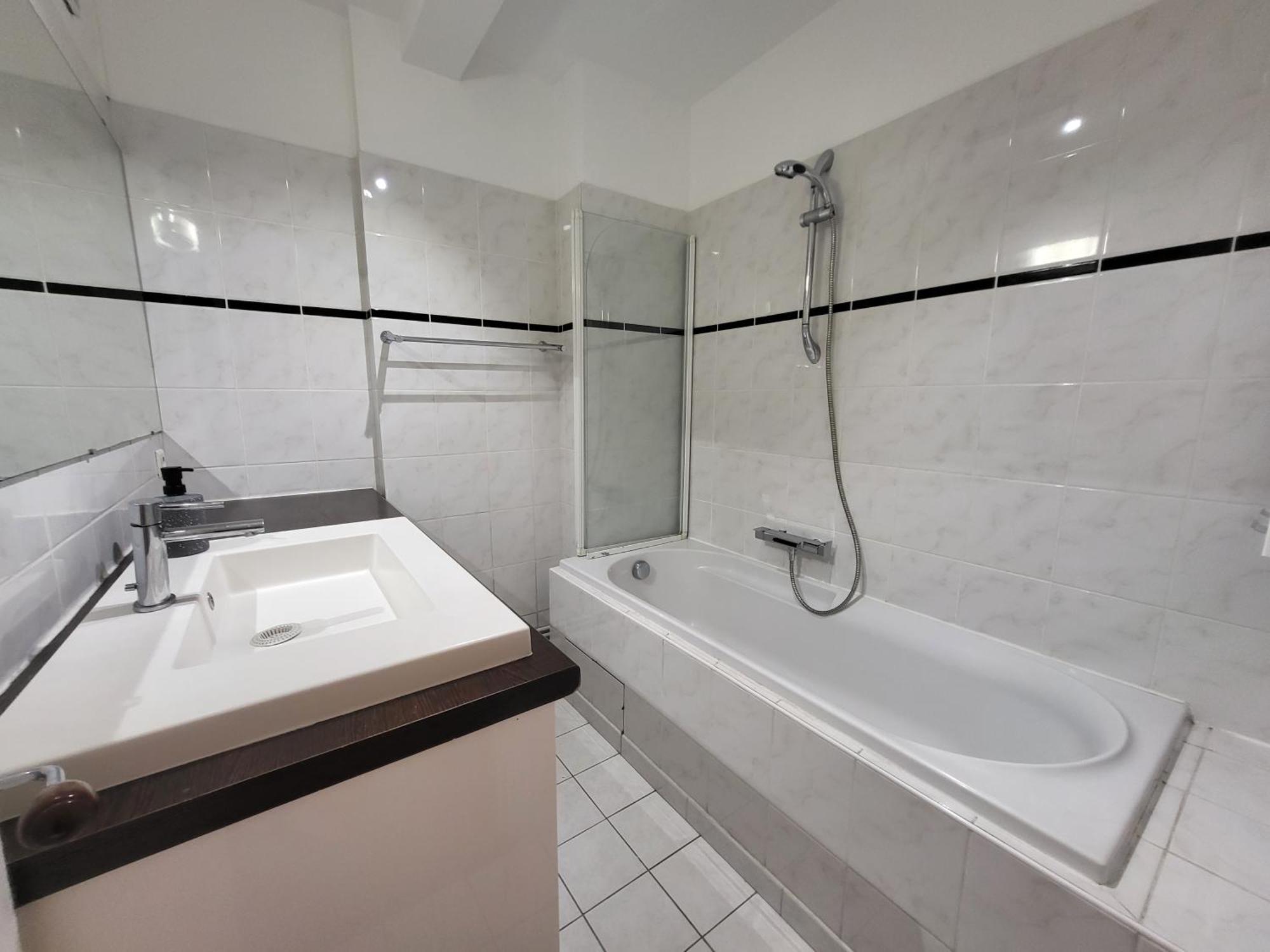 Spacious And Comfortable Apartment - Perfect For Families & Friends - Near Public Transportation Montrouge Ngoại thất bức ảnh